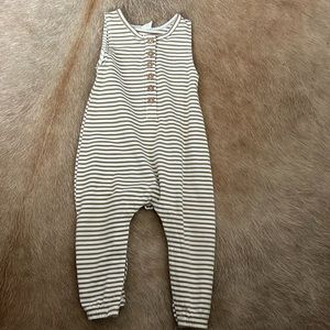 Quincy Mae jumper
